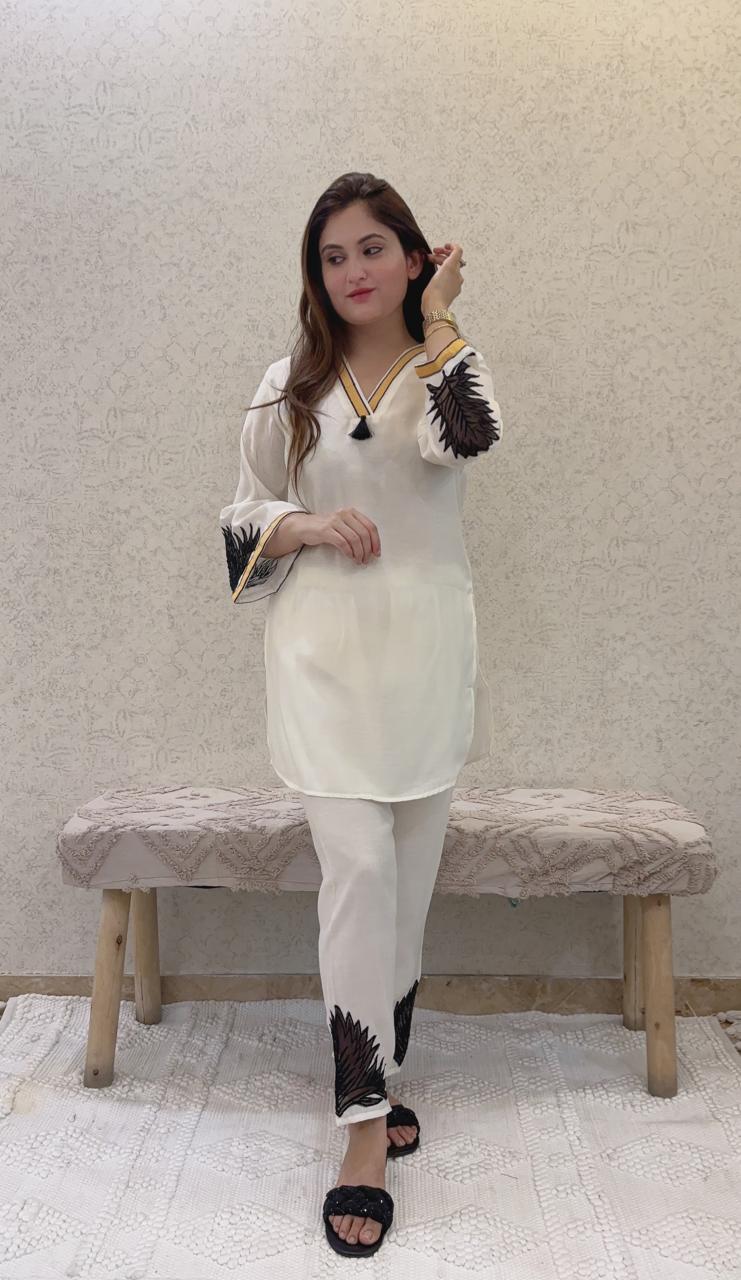 Pistachio Green Kurti Set 25156