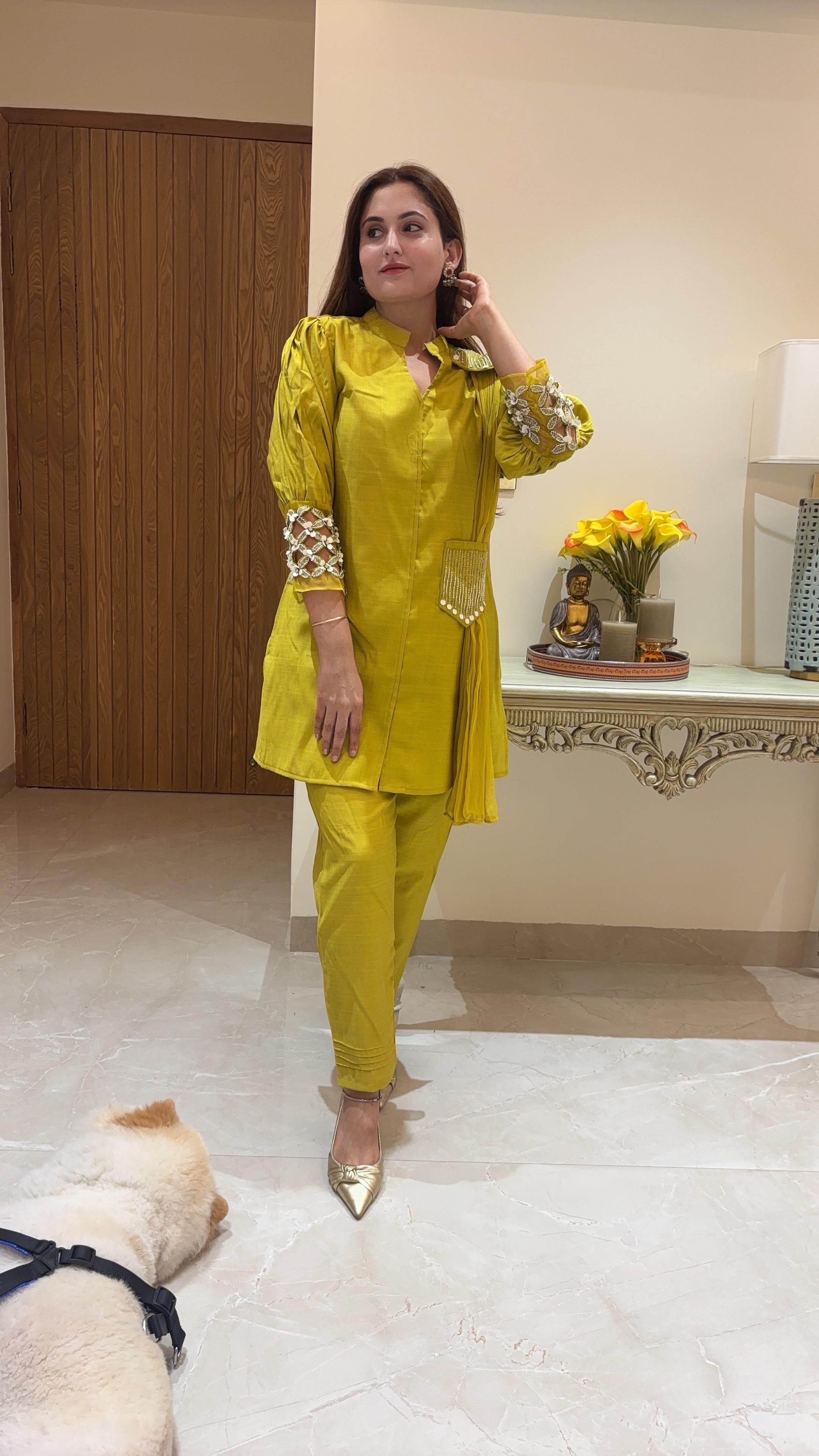 Ashnaina Co-Ord Set with Dupatta Look