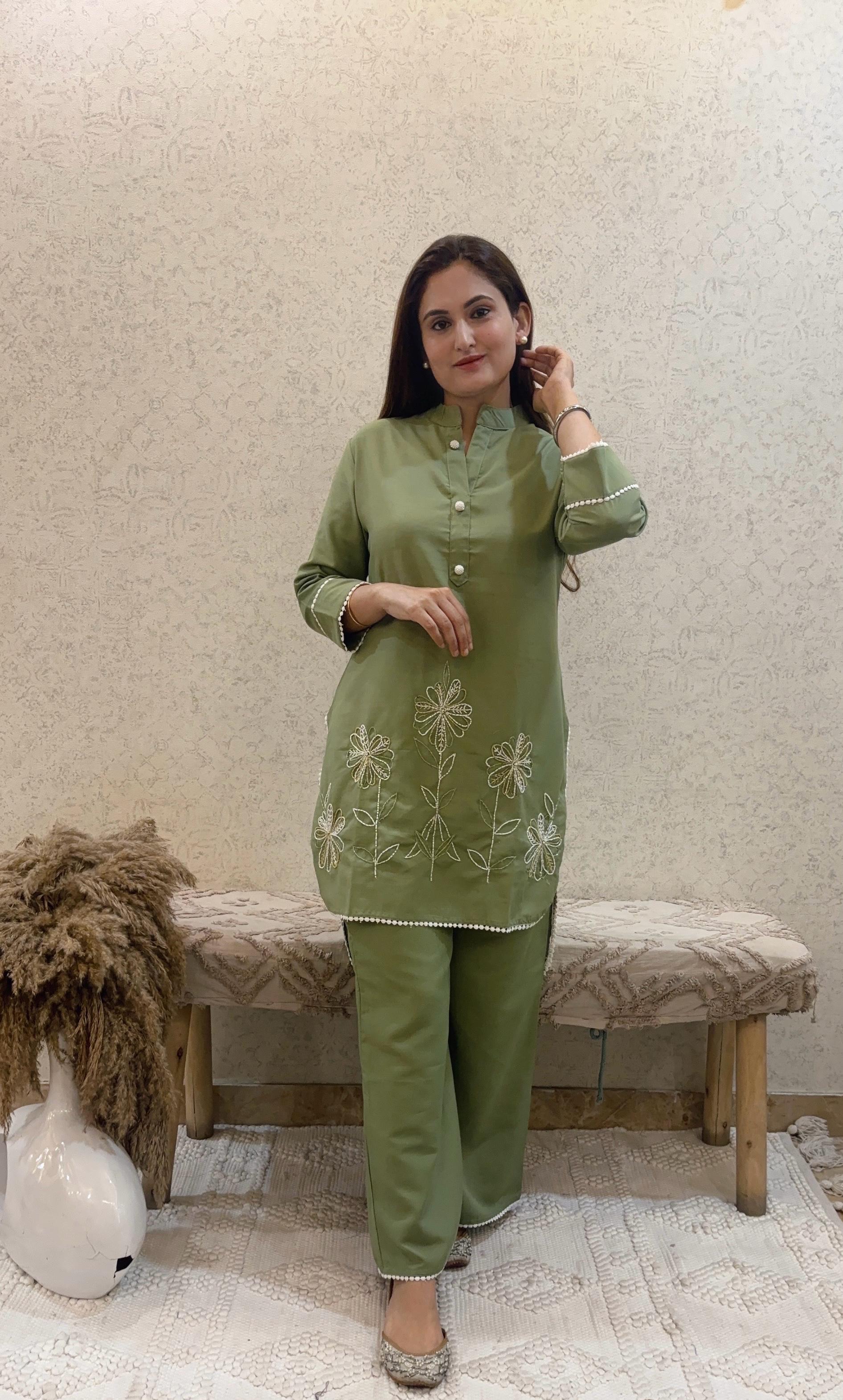 Ashnaina Co-Ord Set – Kurti with Divider Pant